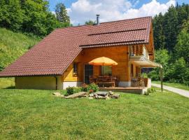 Hiša Lunna - Apartments in a Forest Paradise, Hotel in Vitanje