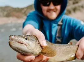 River Frontage-Firepit-Pet-Friendly