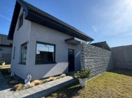 Domek Trzebiatów - 10km od morza, Hotel in Trzebiatów nad Regą