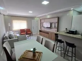 Casa de 2 quartos, moderna, garagem para 2 carros