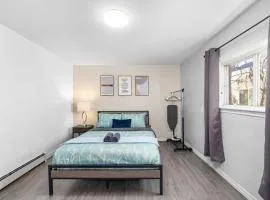 Newly Renovated Studio Near ByWard Market