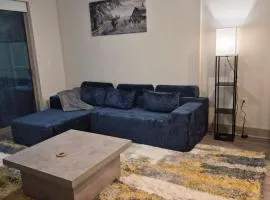 Modern 1BR Pool Patio Sleeps 5