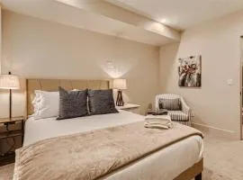 Serenity at Sloan's - 1-BR with a Modern Twist