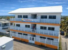 Victoria's Gennie Bay Village Hostal