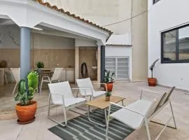 Loulé Sunny Retreat by LovelyStay