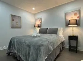 Private Ensuite Room in Shared Home with Kitchen