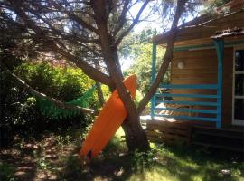 Chalet Zen dans les landes, Hotel in Castets