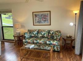 Unit 11 Beautiful Ocean View, hotel a Pahala