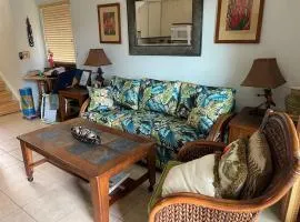 Unit 25 Hula Hut Best Value