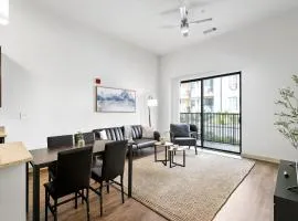 Urban 1BR Apartment Prime Location 46