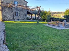 Rural Milia Arzúa - Transporte gratuíto desde la ciudad o conexión directa a pie desde el Camino، فندق في أرزوا