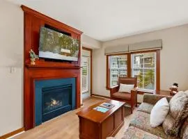 Ski-InOut Condo, Pool View Balcony, Snowshoe