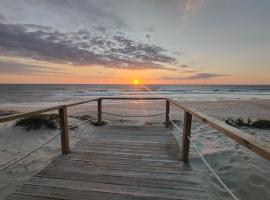 Vagueira Guest House, отель в Авейру