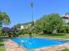 Catalunya Casas Unique sanctuary with extra large pool!