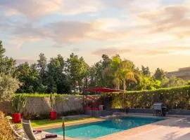 Villa Sara avec sa piscine et jardin