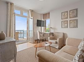 Hotel Le Bellevue, Demeures & Chateaux, hotel din Villerville