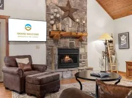 The Lodge on the Creek - Branson West Cabin with Beautiful Views