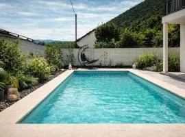 Villa Lézard - Magnifique vue lac avec sauna et piscine