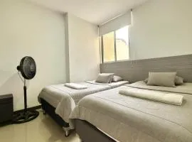 Apartamento moderno en conquistadores, excelente ubicación
