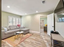 Luxury on Lake LBJ with Hot Tub Firepit & Boat Slip