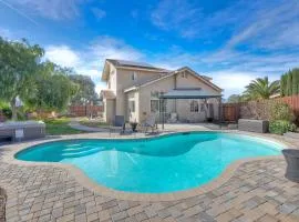 Desert Escape Home with 3BD 3BA with Pool and Jacuzzi