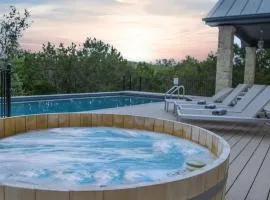 Spicewood Lodge with Pool, Hot Tub