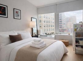 Modern 2BR Apartment in Financial District - Full Kitchen, hotel em Nova Iorque