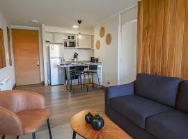 Departamento en condominio a pasos del centro.