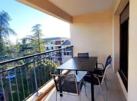Appartement avec grande terrasse au centre ville d'Uzès
