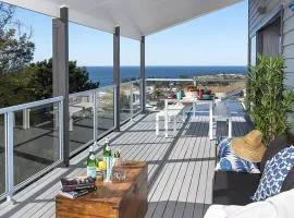 4BR Pet friendly home with ocean views