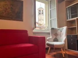 8 min walk to Station - Elegant Central Apartment
