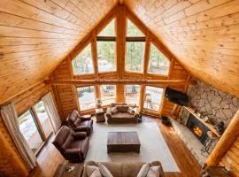 Peaceful Log Cabin with Fireplace and Allergen Friendly