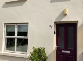 Town House with Free Parking