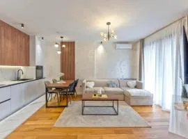 SkyLux Balkan Square