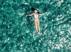 ZOI Girni - Seaside Hotel