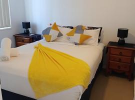 BLK Stays Guest House Deluxe Units Caboolture South โรงแรมในคาบูลเชอร์