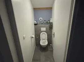 Chambre à Gex Accès rapide Genève LGBT amical