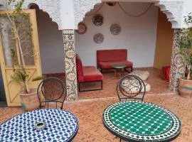 sun rooftop & food drinks