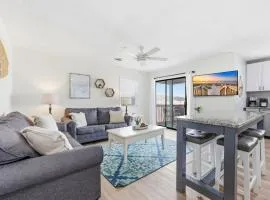 Ocean Terrace Modern Villa Steps to Sea