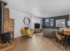 CDA Pet Bungalow Near Downtown & Trails Fenced