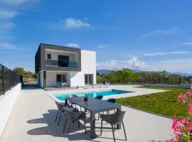 Gorgeous Home In Nedescina With Wifi