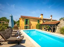 Nice Home In Malinska