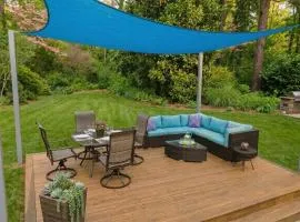 In-Shower Sauna, Fenced Yard w Deck & BBQ Near ATL