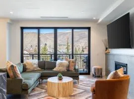 Alpine Oasis at Frontgate by AvantStay Luxe 3BDR Near Vail w Views Gym Pool Game Room