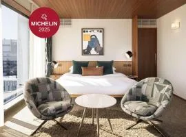 THE AOYAMA GRAND HOTEL