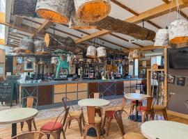 Norfolk Woods Resort And Spa, hotel u gradu Narborough