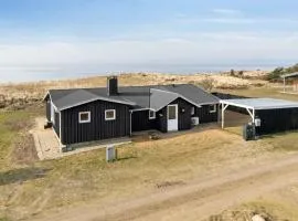 25 M To The Water Hot Tub Peace