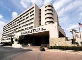 DoubleTree by Hilton Hotel Houston Hobby Airport