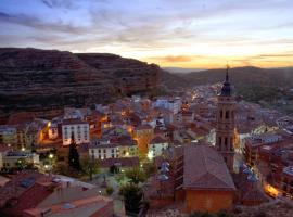 Hostal Restaurante El Castillo, pensionat i Alcorisa