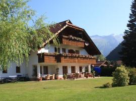 Landhaus Rainer, guesthouse kohteessa Mallnitz